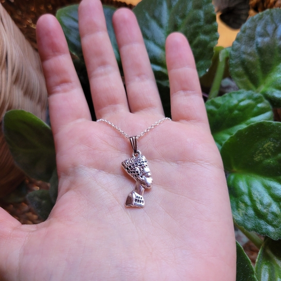 New Handmade Egyptian Queen Necklace - Picture 8 of 16